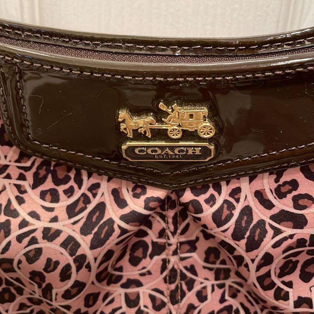Coach purse - Picture 2 of 8